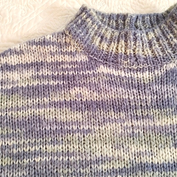 a.n.a Womans Soft Knit Turtleneck Violet & White Variegated Sweater/Size L - Picture 2 of 9